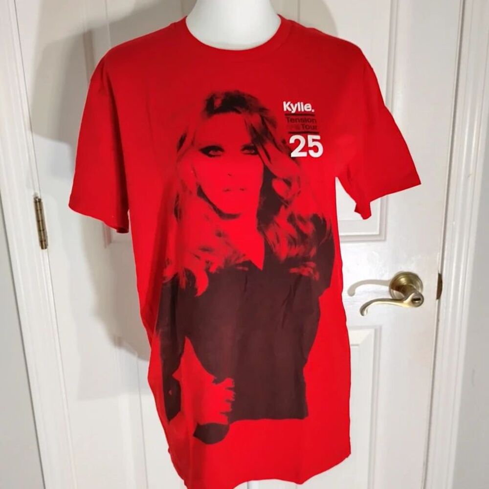 Tour T-shirt 2025 Kylie